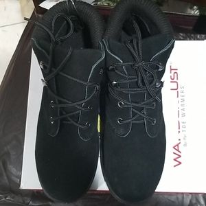 BRAND NEW Wanderlust Boots